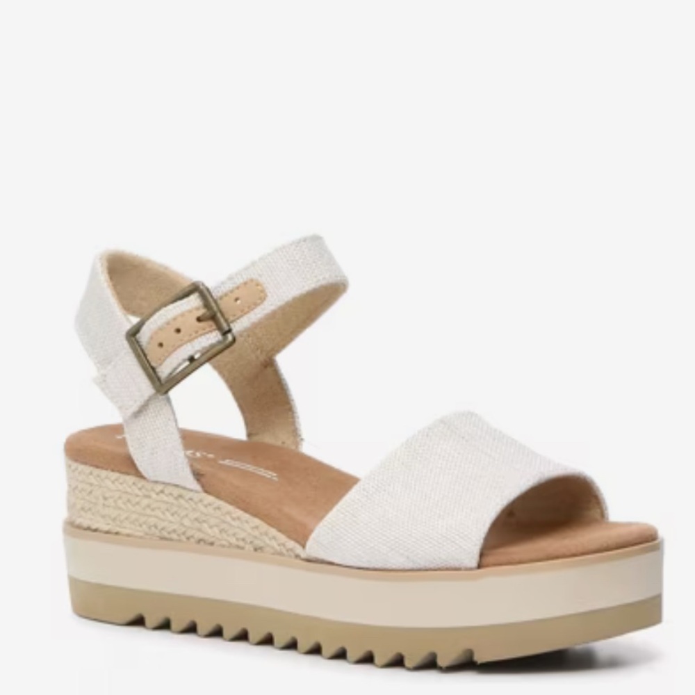 Toms Cream and Tan Sandals